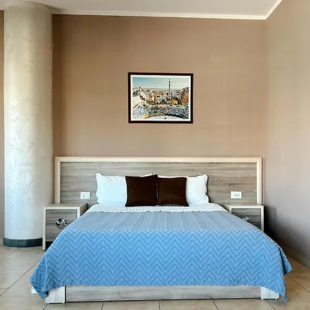 Terminal Tirana 3*