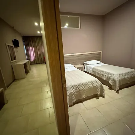 Terminal Tirana Hotell